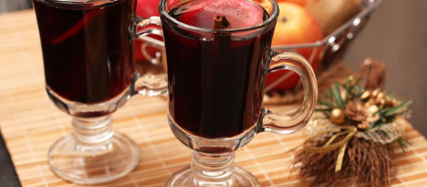 глинтвейн, вино, приправы, лимон, корица